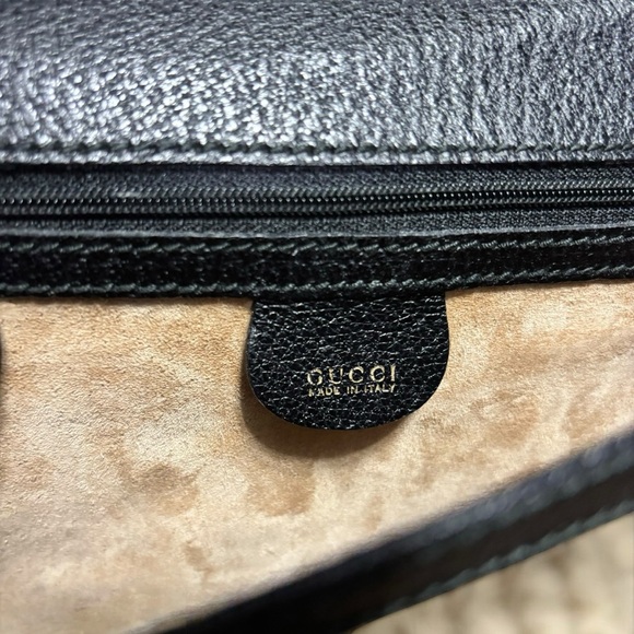 Vintage GUCCI Envelope Flip Lock Wristlet Clutch - Picture 8 of 12